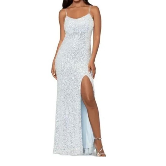 Betsy & Adam Long Sheath Dress In Light Blue - Picture 1 of 2